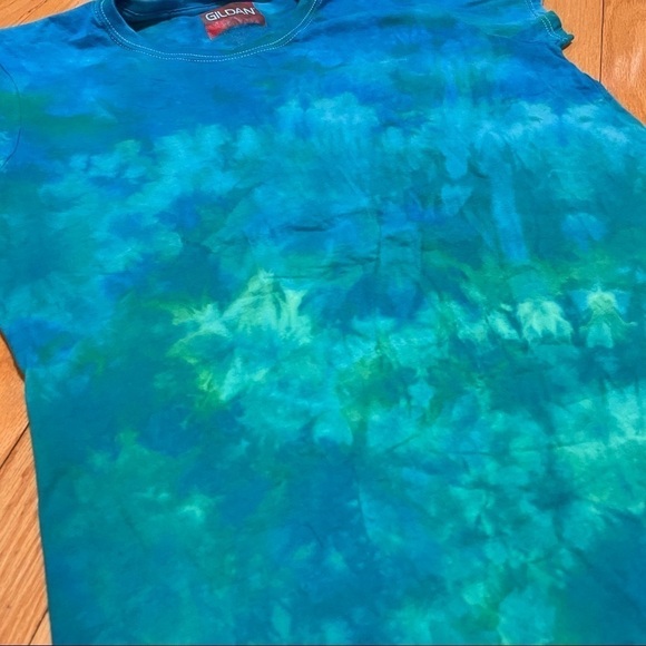 Tie dye tee tshirt ladies fitted Large blue and green underwater galaxy - Picture 3 of 6